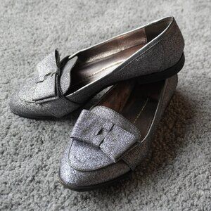 Sparkle Silver Glitter Loafers With Bows